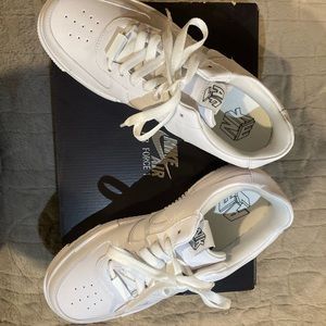 White/Black Sail size 9 AirForce1